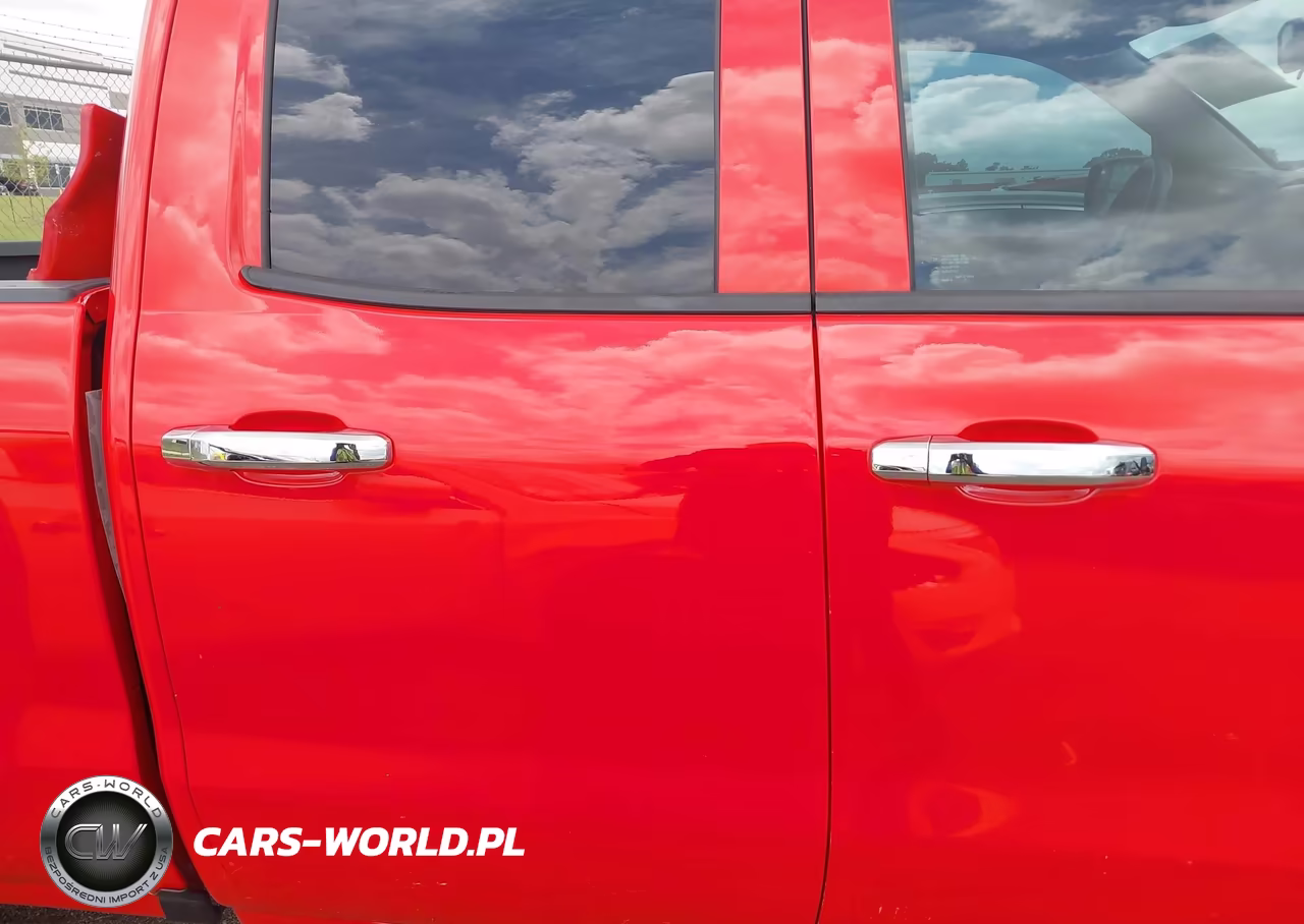 2017 Chevrolet Silverado 1500 Custom VIN:1GCRCPEH0HZ175443 - 14
