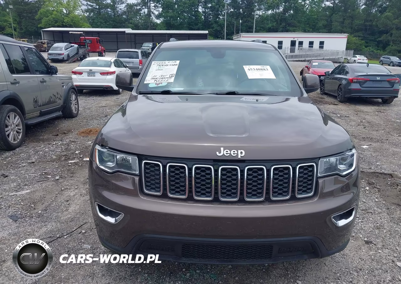 2020 Jeep Grand Cherokee Laredo E 4X4 VIN:1C4RJFAG2LC364250 - 12