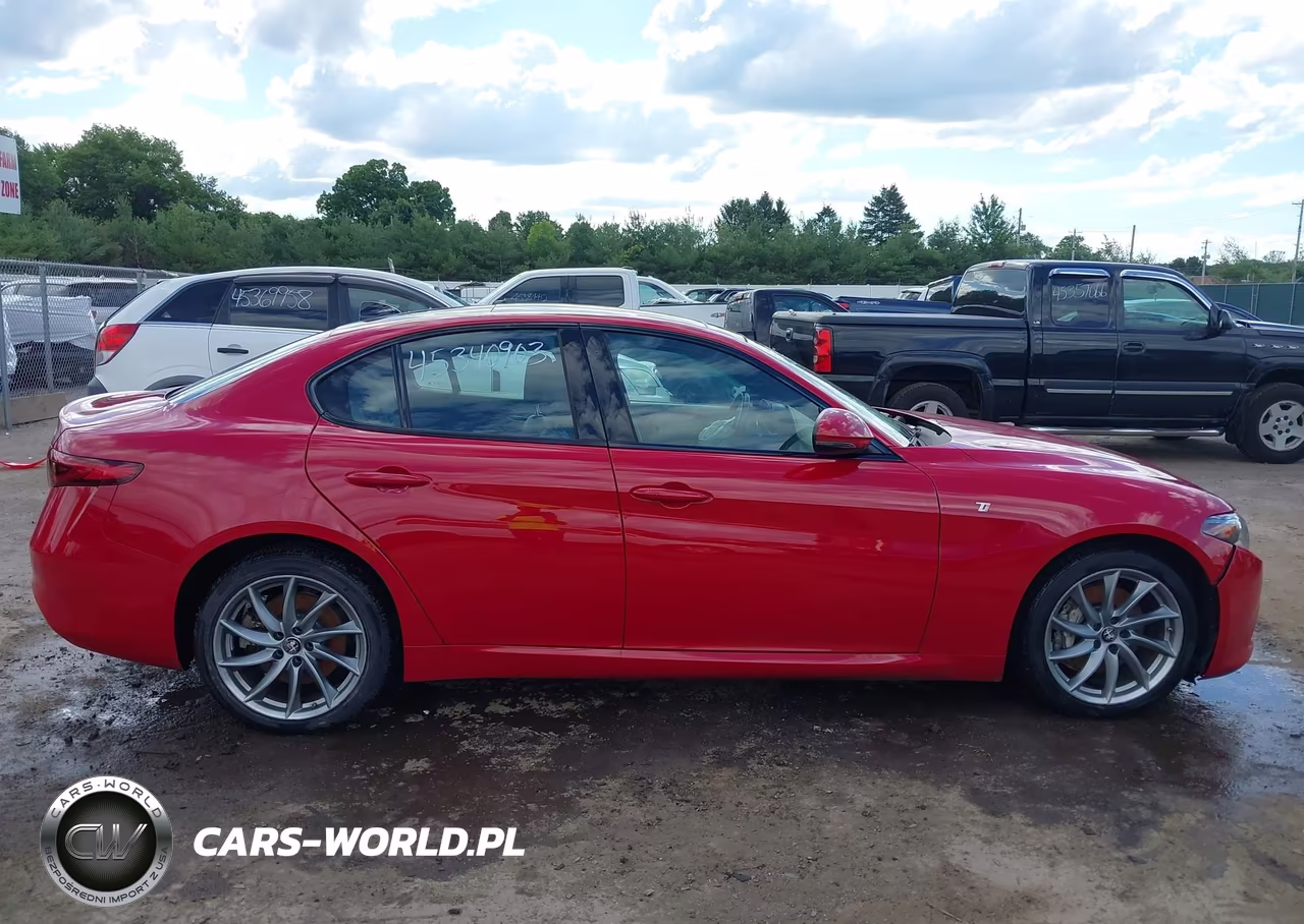 2023 Alfa Romeo Giulia Ti Awd VIN:ZARFANBN4P7670185 - 13
