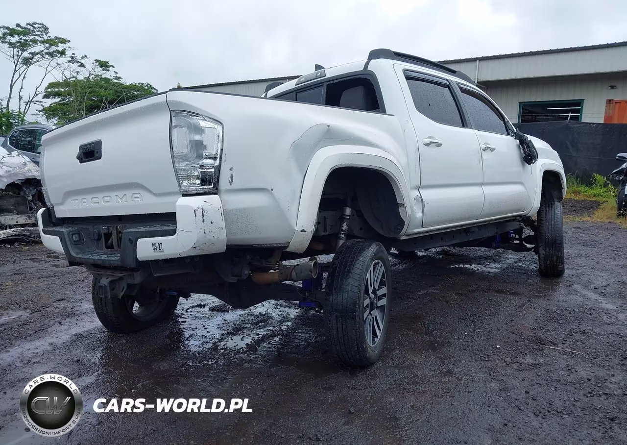 2016 Toyota Tacoma Trd Sport VIN:3TMCZ5AN8GM035564 - 4