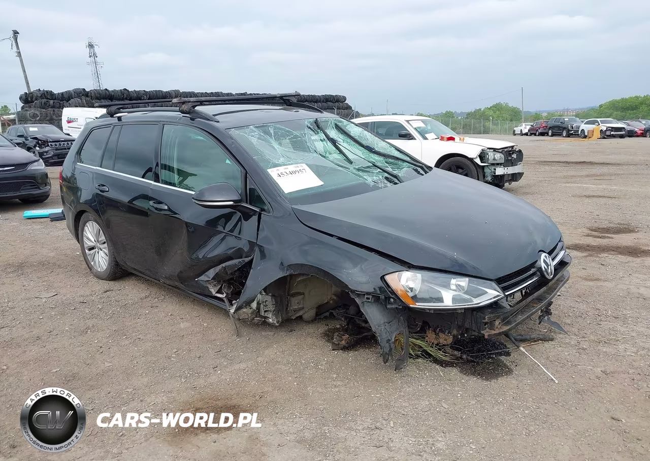 2015 Volkswagen Golf Sportwagen Tdi S 4-Door – zdjęcie 1 z 17