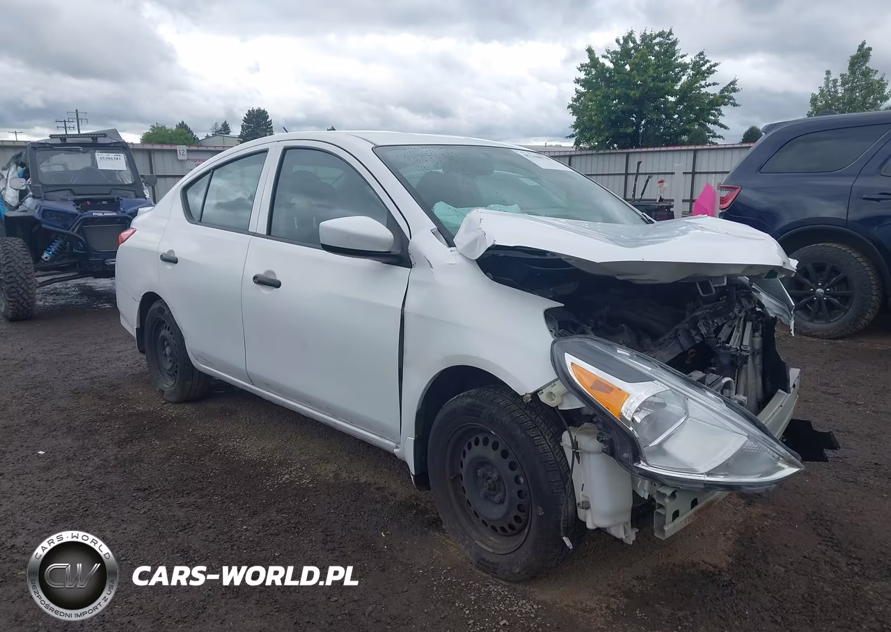 2019 Nissan Versa 1.6 S+