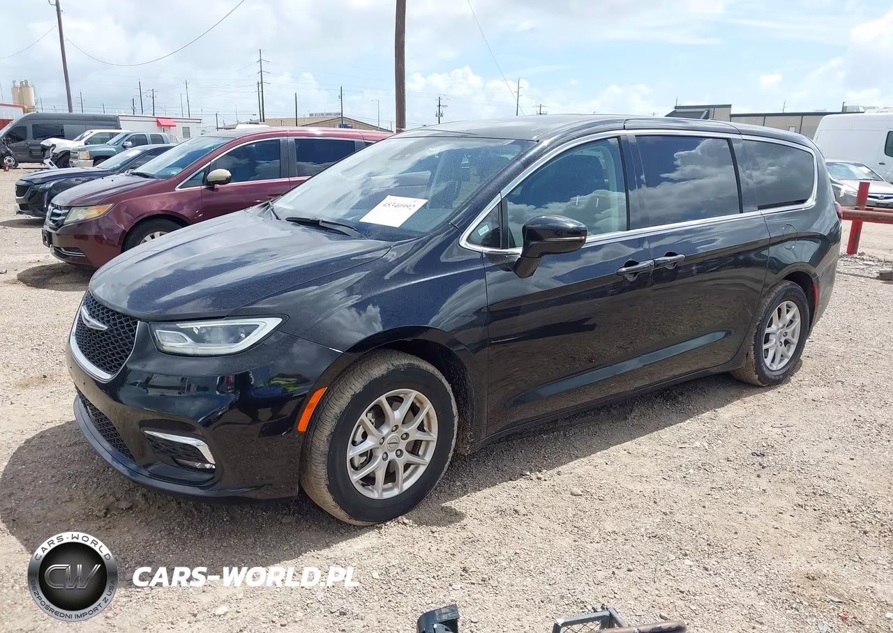 2024 Chrysler Pacifica Touring L VIN:2C4RC1BG5RR136321 - 2