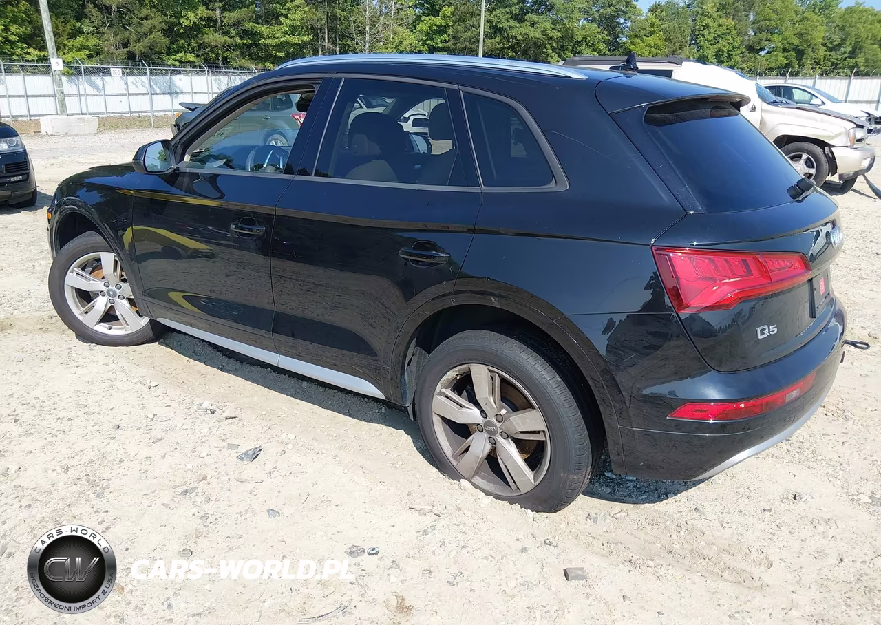 2018 Audi Q5 2.0T Premium-2.0T Tech Premium VIN:WA1ANAFY4J2053406 - 3