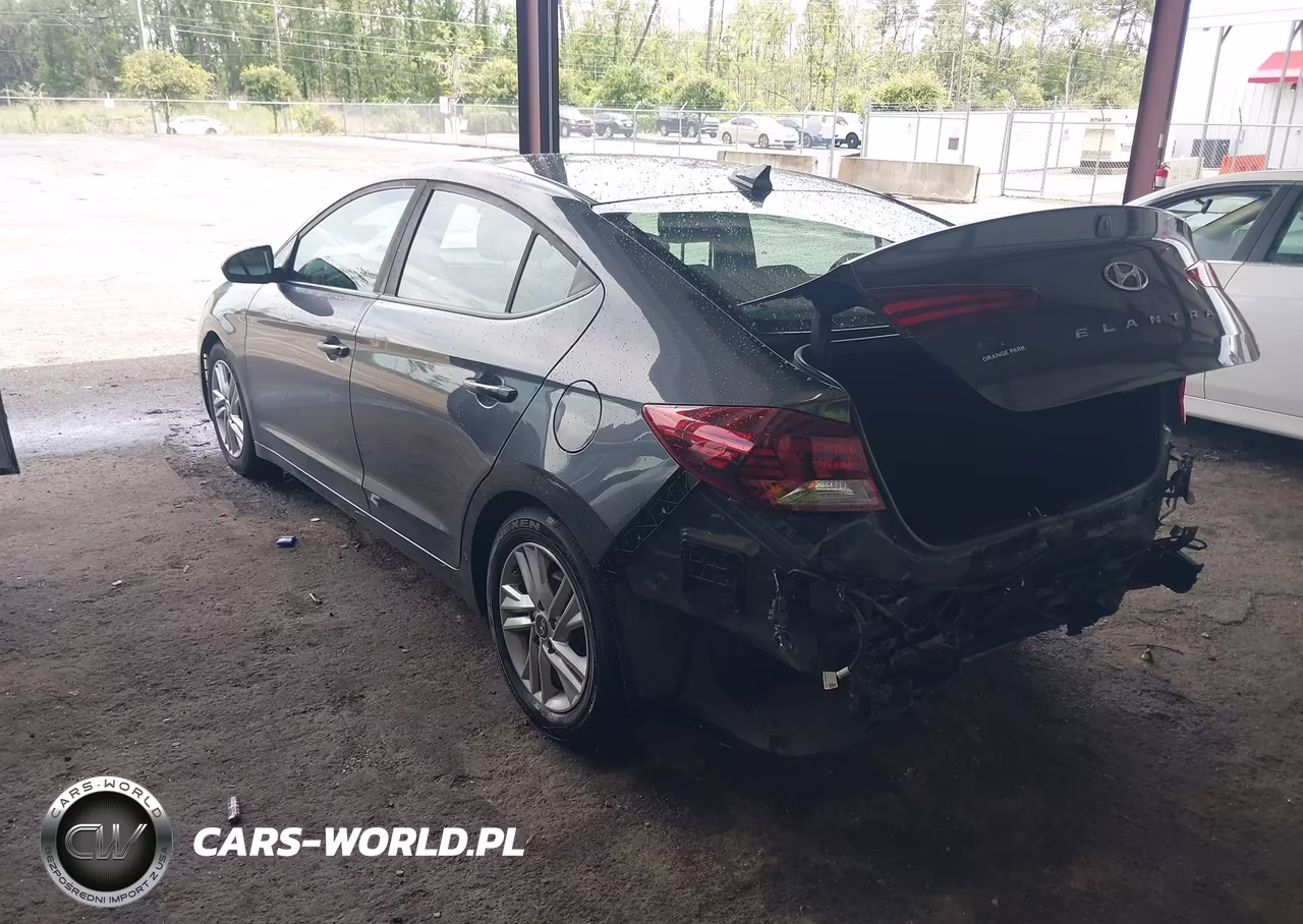 2020 Hyundai Elantra Sel VIN:5NPD84LFXLH555059 - 3
