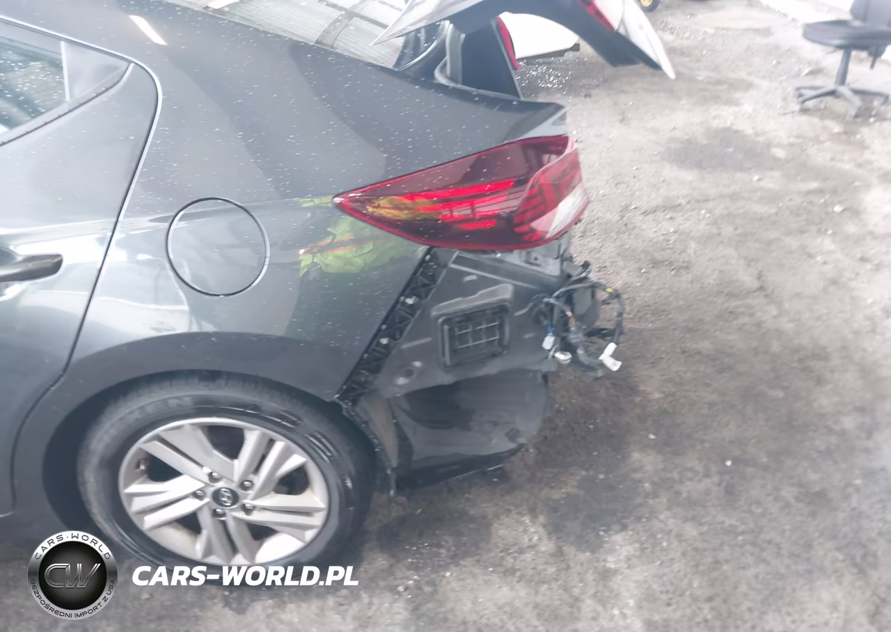 2020 Hyundai Elantra Sel VIN:5NPD84LFXLH555059 - 6