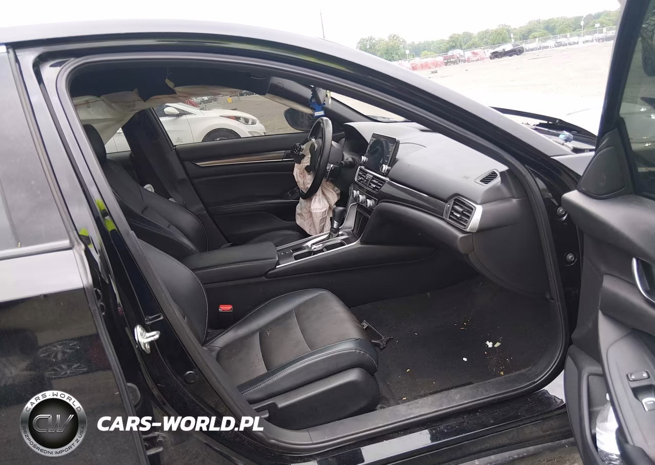 2018 Honda Accord Sport VIN:1HGCV1F3XJA094469 - 5