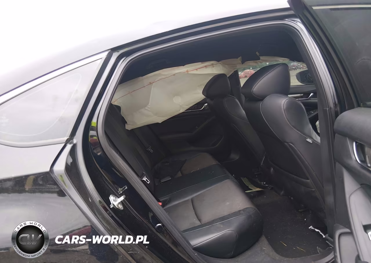 2018 Honda Accord Sport VIN:1HGCV1F3XJA094469 - 8