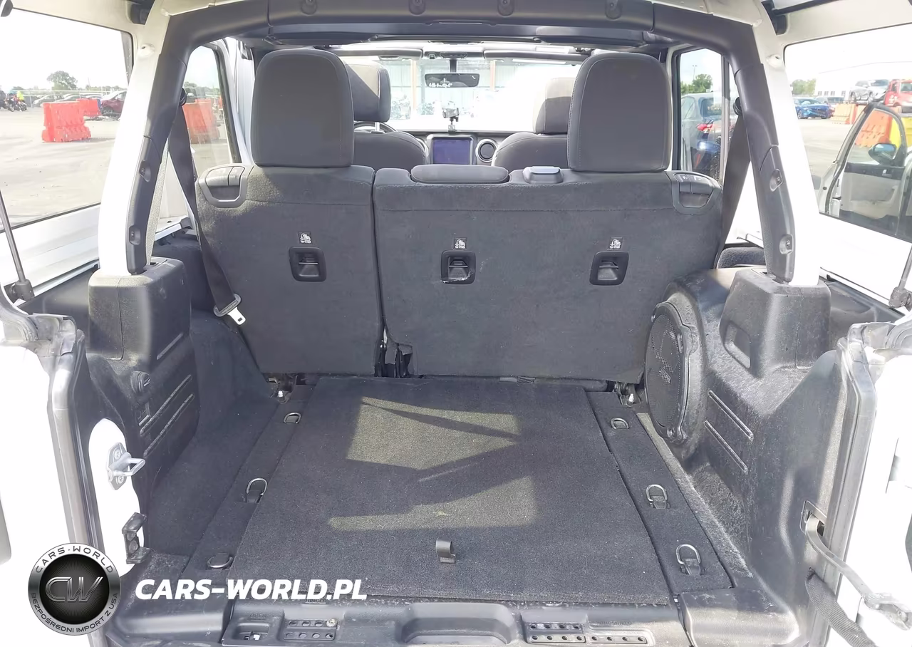 2021 Jeep Wrangler Unlimited Sport S 4X4 VIN:1C4HJXDN1MW526171 - 17