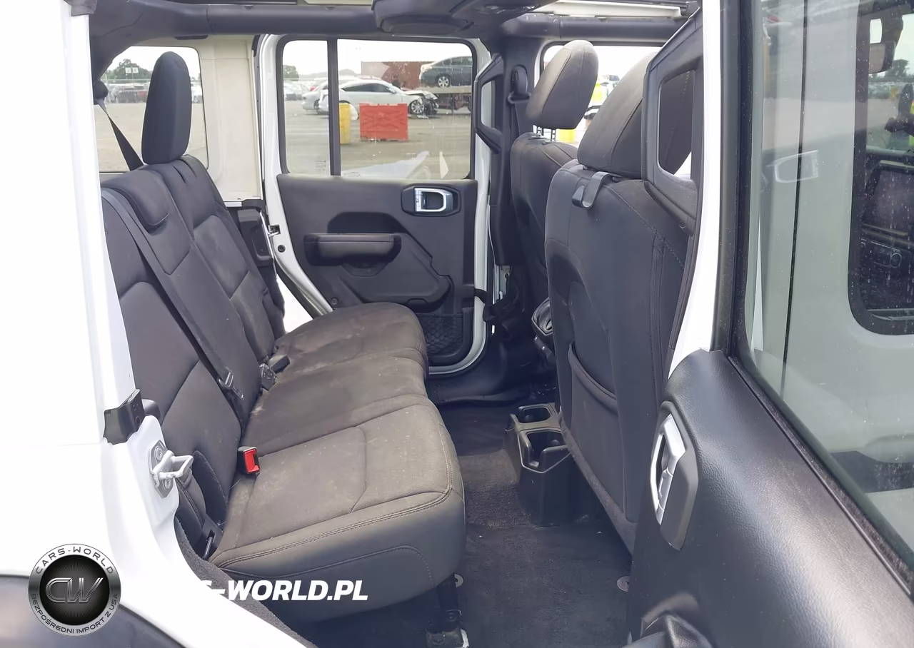 2021 Jeep Wrangler Unlimited Sport S 4X4 VIN:1C4HJXDN1MW526171 - 8