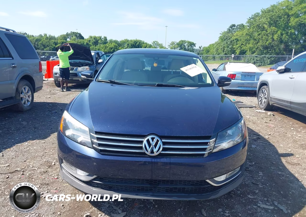 2015 Volkswagen Passat 1.8T Limited Edition VIN:1VWAS7A38FC109150 - 12