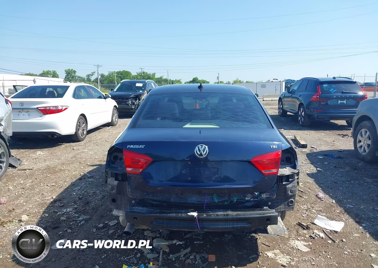 2015 Volkswagen Passat 1.8T Limited Edition VIN:1VWAS7A38FC109150 - 16