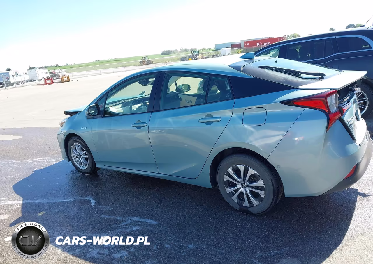 2021 Toyota Prius Le Awd-E VIN:JTDL9MFU2M3024308 - 13
