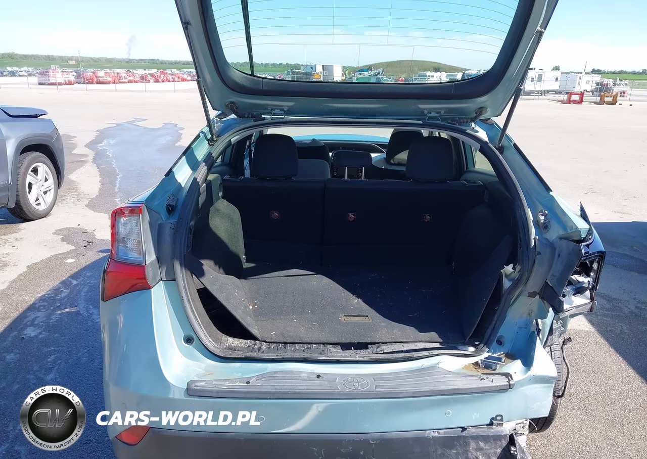 2021 Toyota Prius Le Awd-E VIN:JTDL9MFU2M3024308 - 16
