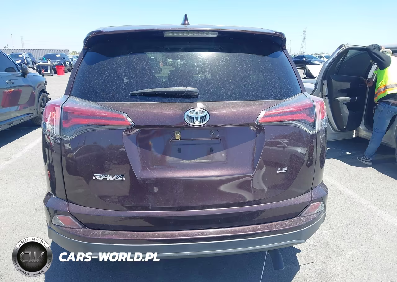 2018 Toyota Rav4 Le VIN:2T3ZFREVXJW484822 - 16