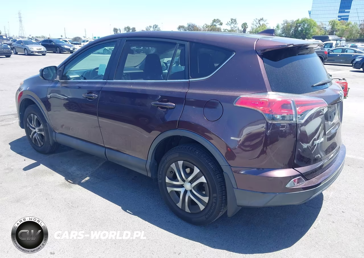 2018 Toyota Rav4 Le VIN:2T3ZFREVXJW484822 - 3