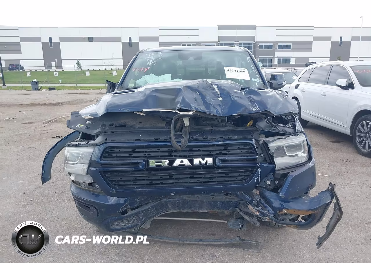 2021 Ram 1500 Laramie 4X2 5'7 Box VIN:1C6RREJT8MN569035 - 11