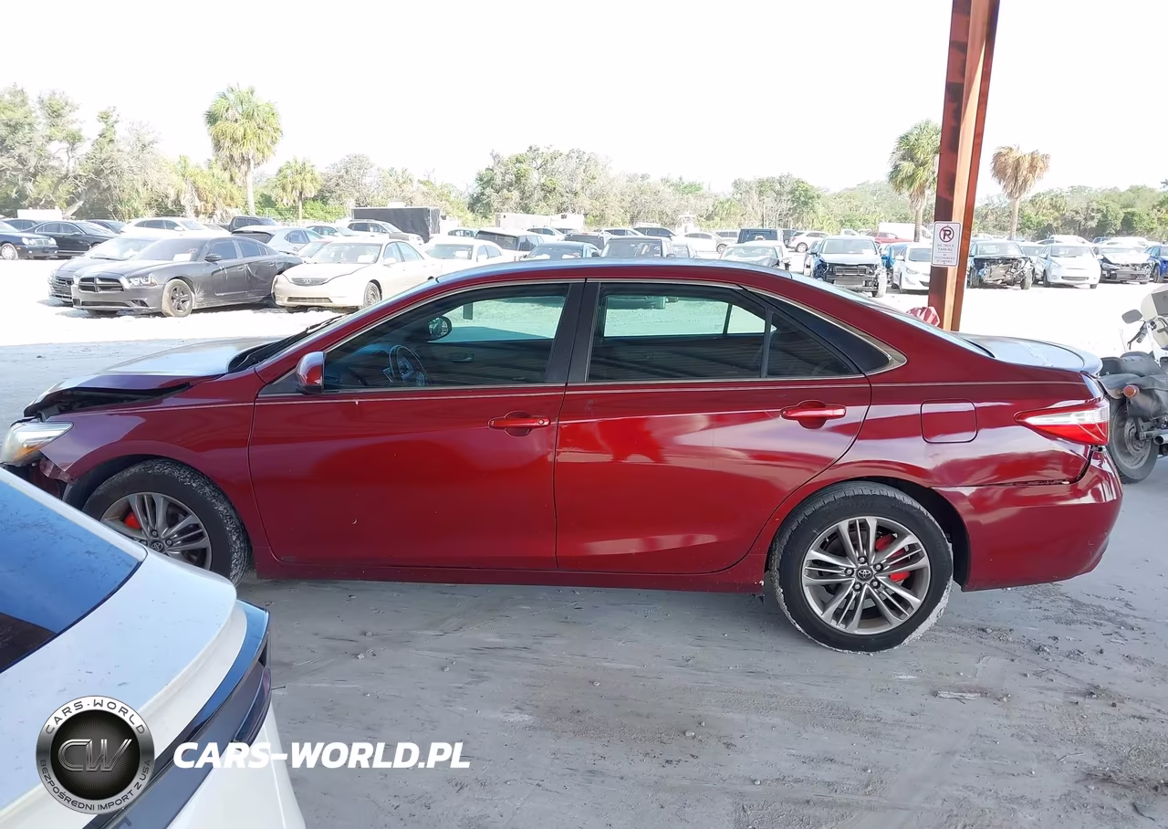 2016 Toyota Camry Se VIN:4T1BF1FK1GU585580 - 14