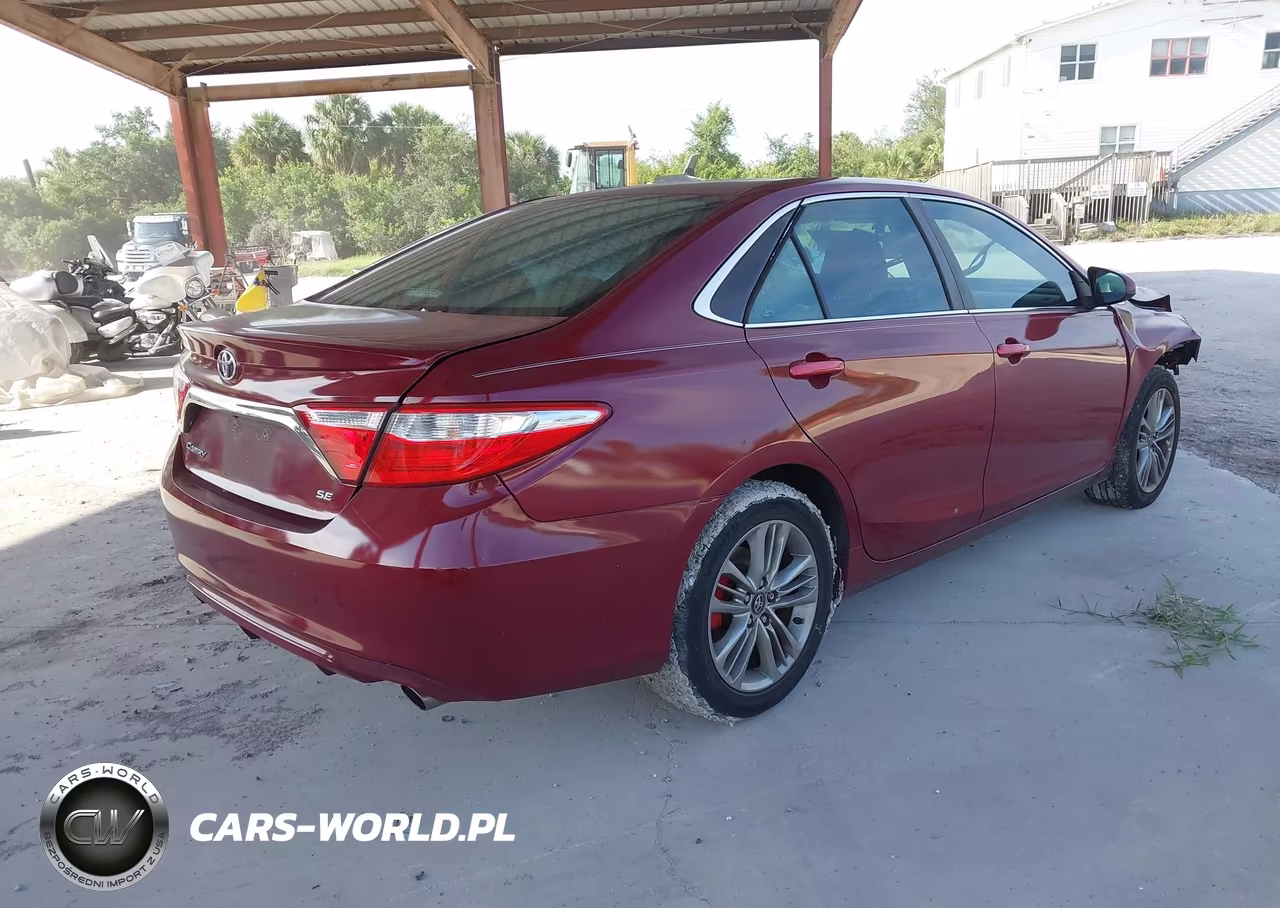 2016 Toyota Camry Se VIN:4T1BF1FK1GU585580 - 4