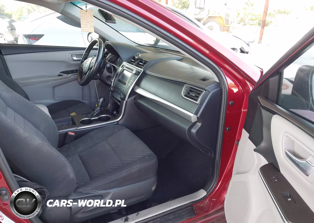 2016 Toyota Camry Se VIN:4T1BF1FK1GU585580 - 5
