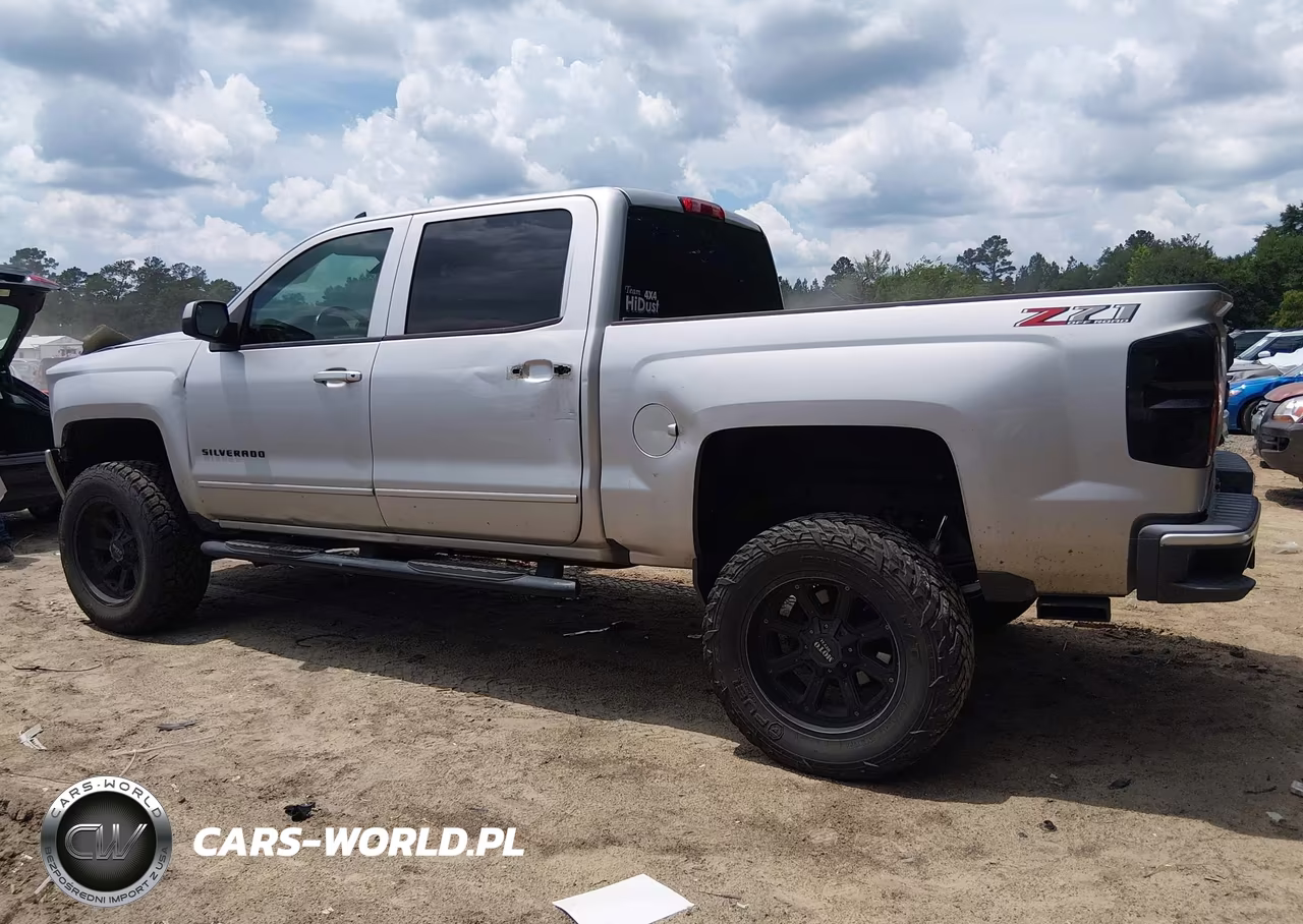 2018 Chevrolet Silverado 1500 2Lt VIN:3GCUKREC2JG570985 - 14