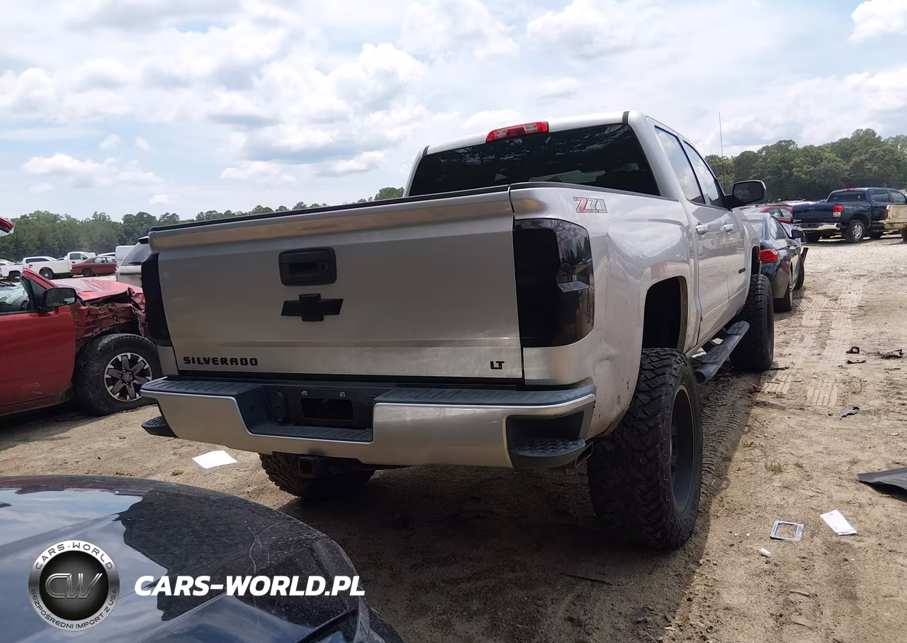 2018 Chevrolet Silverado 1500 2Lt VIN:3GCUKREC2JG570985 - 16