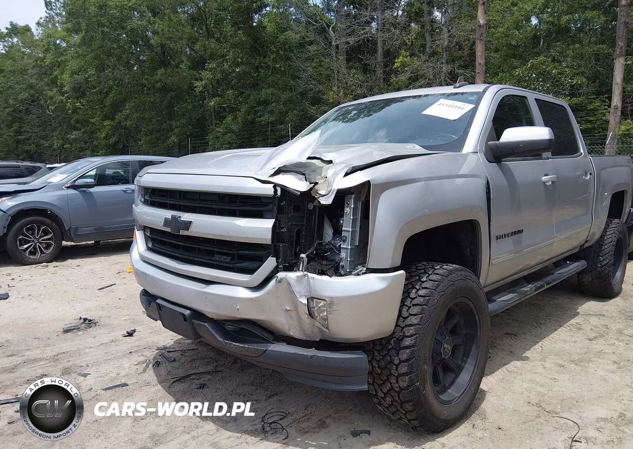 2018 Chevrolet Silverado 1500 2Lt VIN:3GCUKREC2JG570985 - 6