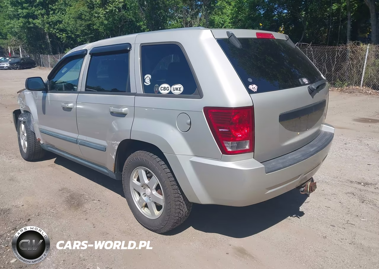 2008 Jeep Grand Cherokee Laredo VIN:1J8GR48KX8C144630 - 3