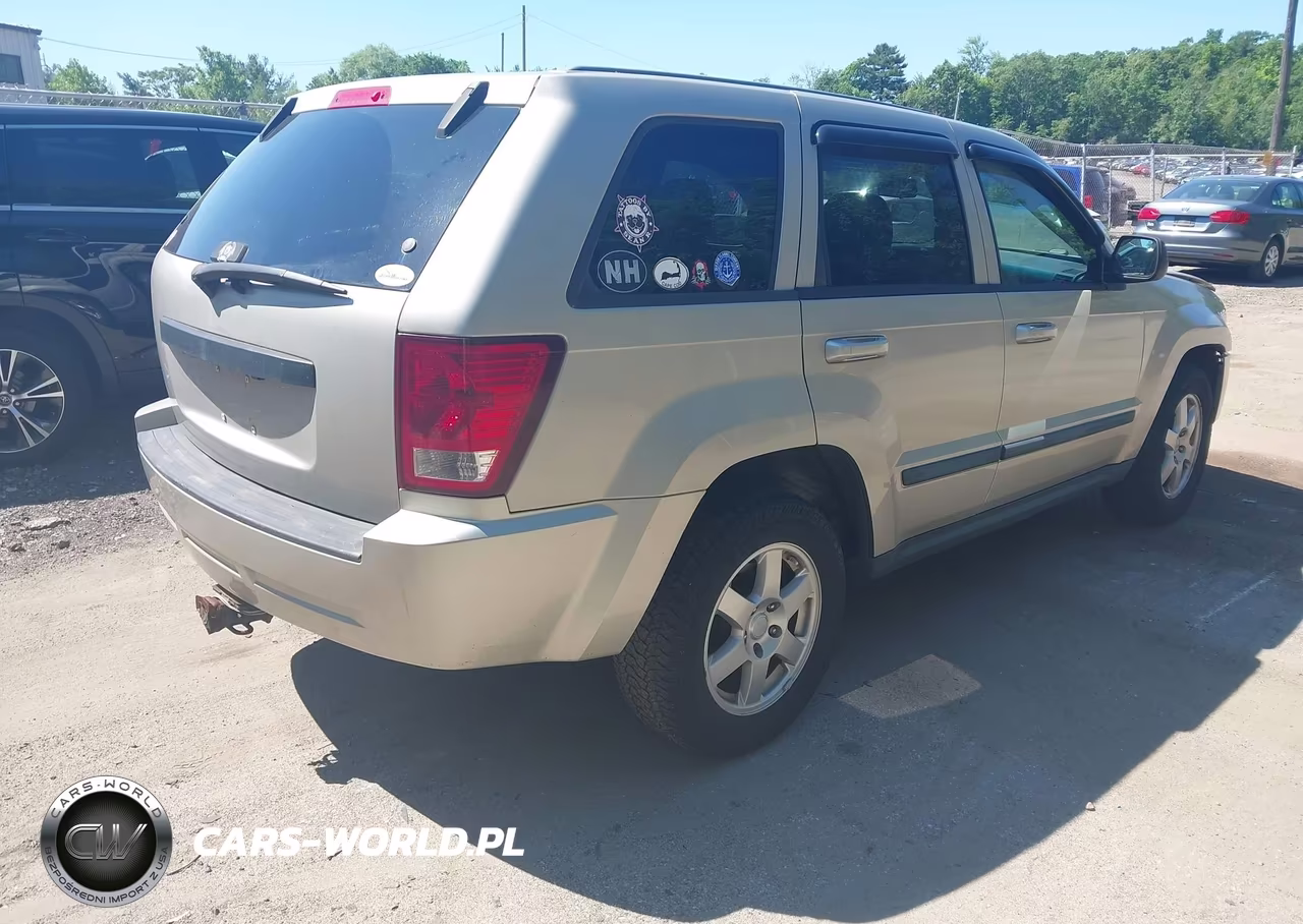 2008 Jeep Grand Cherokee Laredo VIN:1J8GR48KX8C144630 - 4