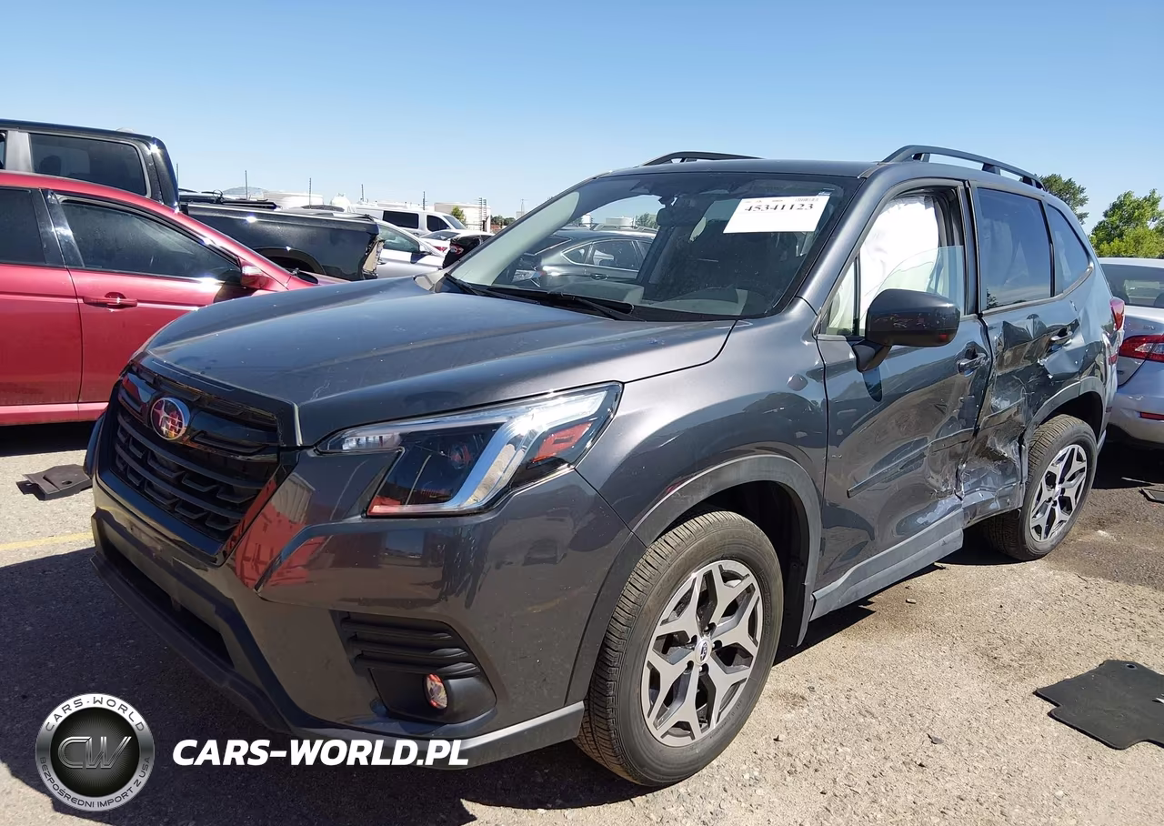 2024 Subaru Forester Premium VIN:JF2SKACC5RH515915 - 2