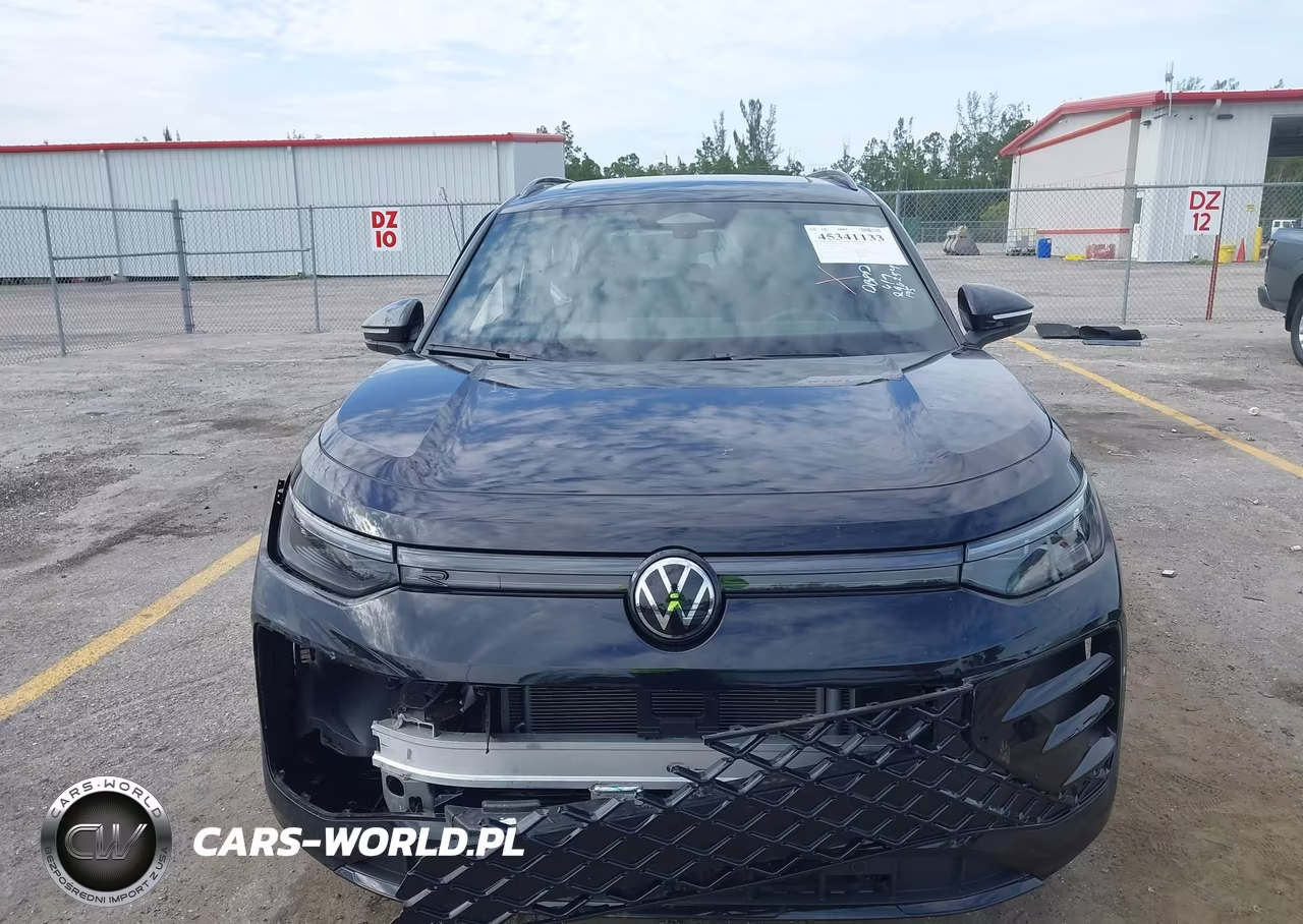2025 Volkswagen Tiguan 2.0T Se R-Line Black VIN:3VVHR7RM6SM063791 - 12