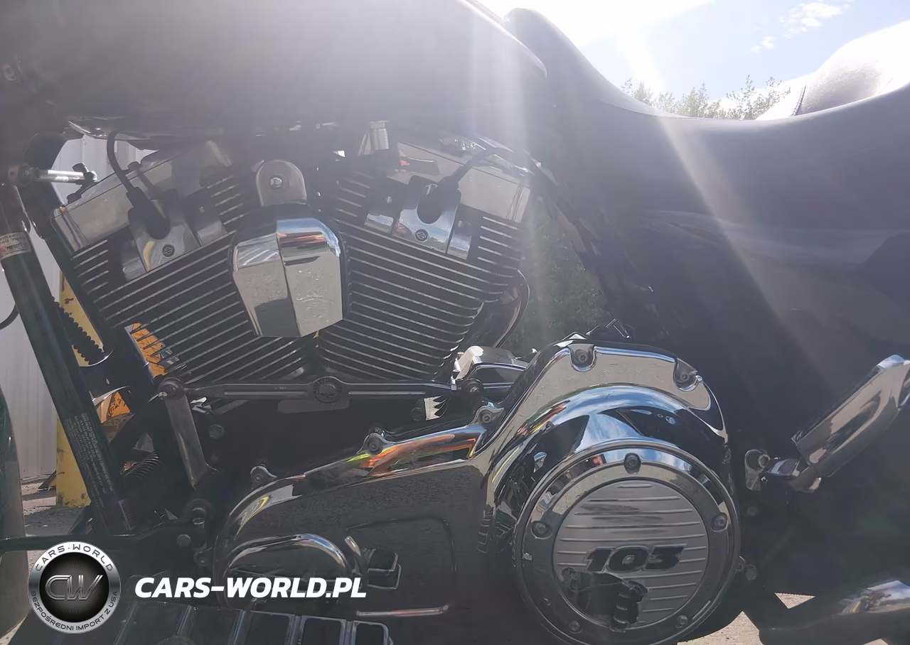 2013 Harley-Davidson Flhx Street Glide VIN:1HD1KBM17DB606739 - 9