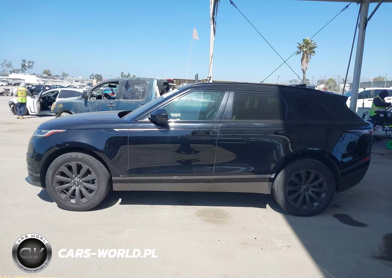 2018 Land Rover Range Rover Velar P250 Se R-Dynamic VIN:SALYL2RX6JA773307 - 14