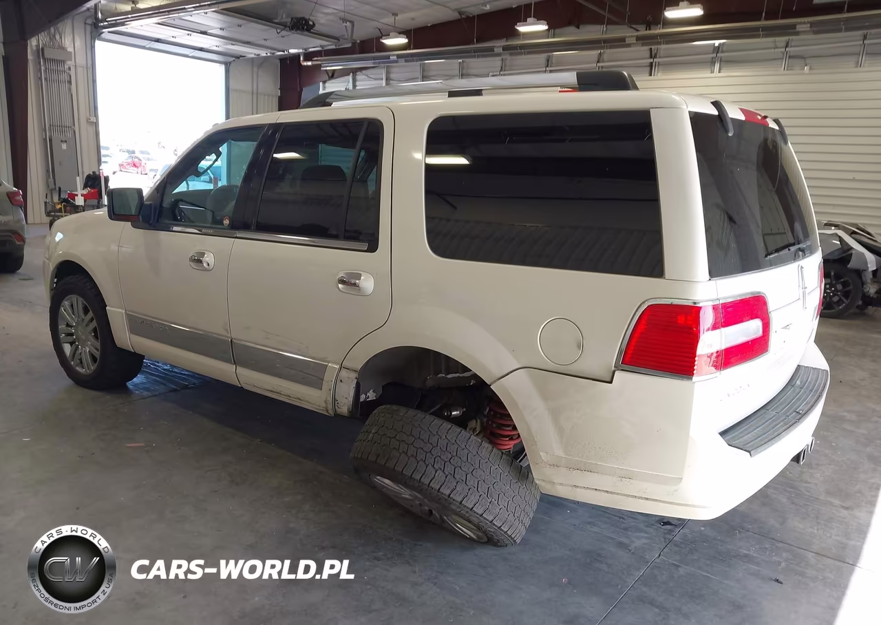 2007 Lincoln Navigator Ultimate VIN:5LMFU28587LJ07468 - 3