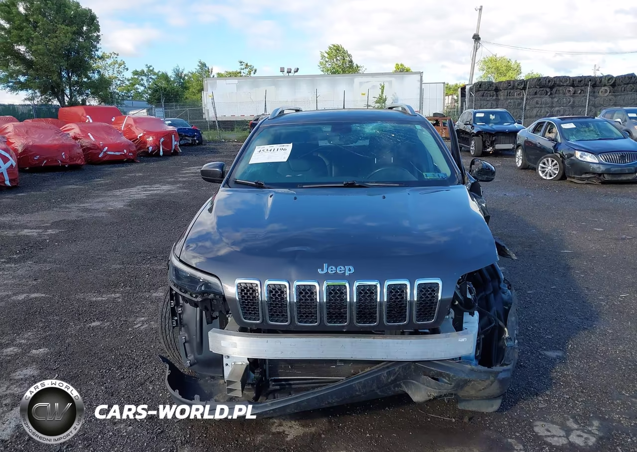 2019 Jeep Cherokee Latitude Plus 4X4 VIN:1C4PJMLB9KD228610 - 11