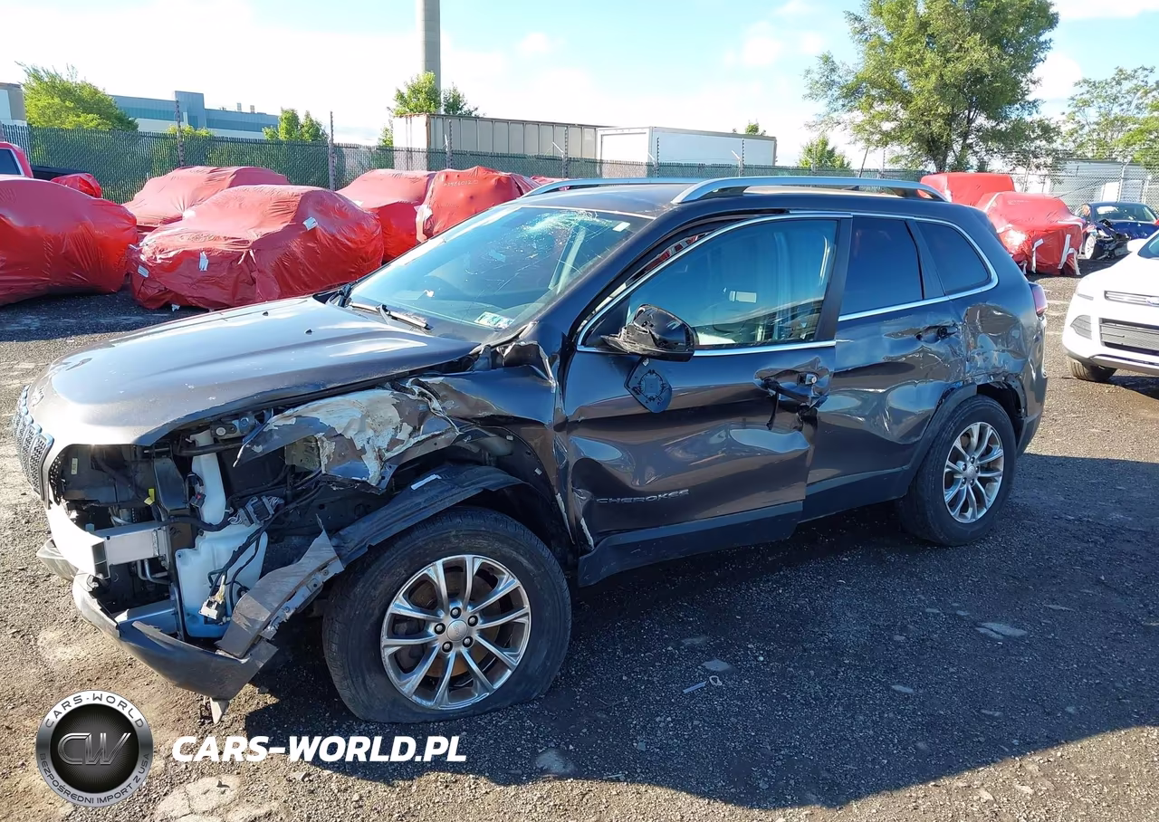 2019 Jeep Cherokee Latitude Plus 4X4 VIN:1C4PJMLB9KD228610 - 6