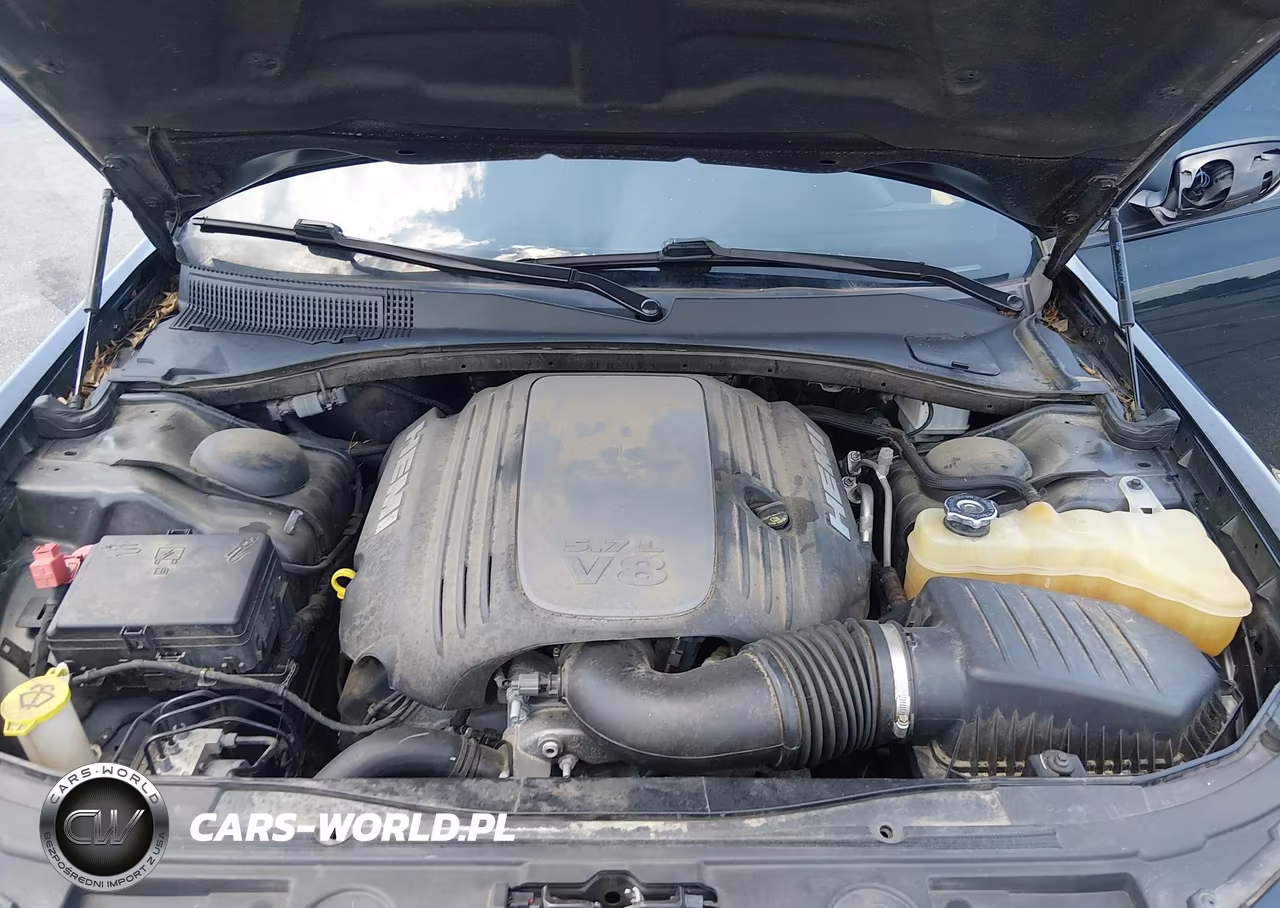 2021 Chrysler 300 300S VIN:2C3CCABT3MH562899 - 10