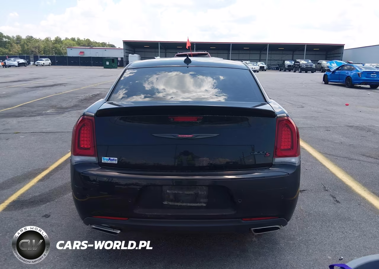 2021 Chrysler 300 300S VIN:2C3CCABT3MH562899 - 16