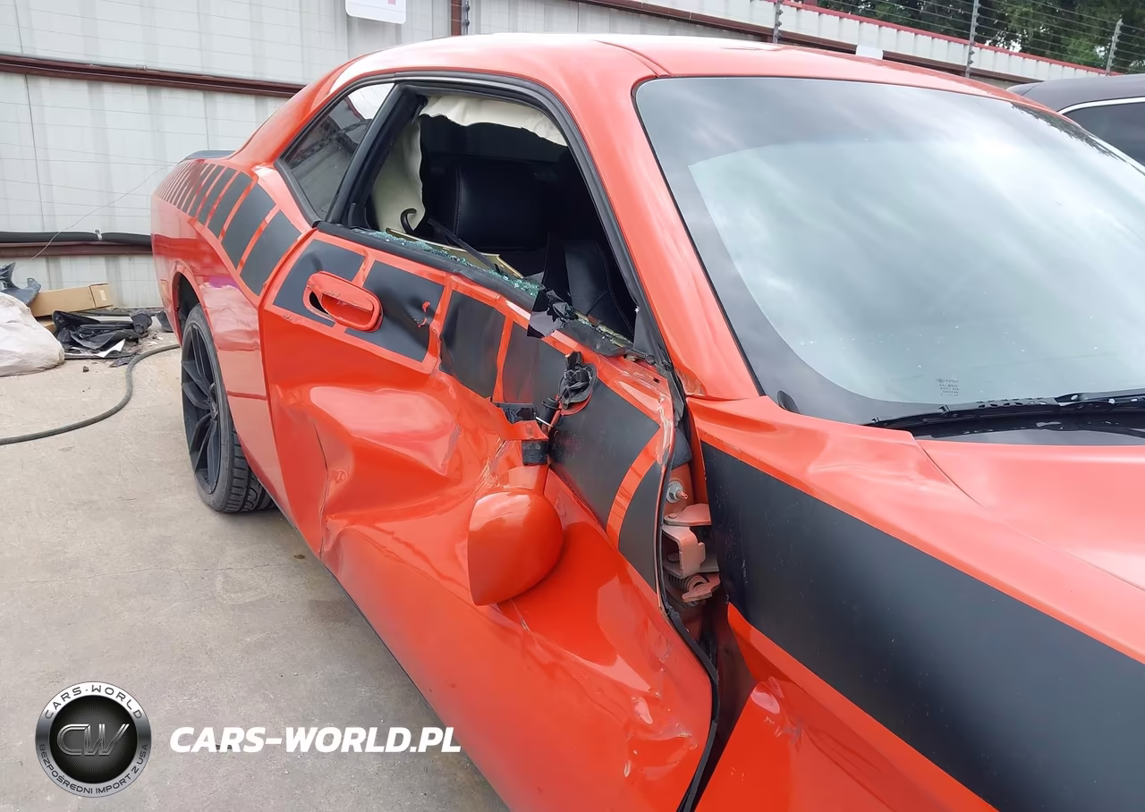 2008 Dodge Challenger Srt8 VIN:2B3LJ74W08H290329 - 17