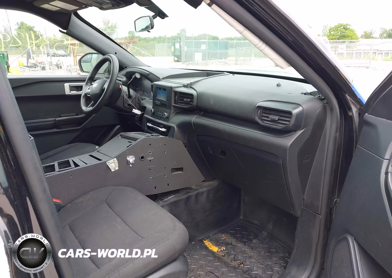 2021 Ford Police Interceptor Utility VIN:1FM5K8AB9MGA87324 - 5