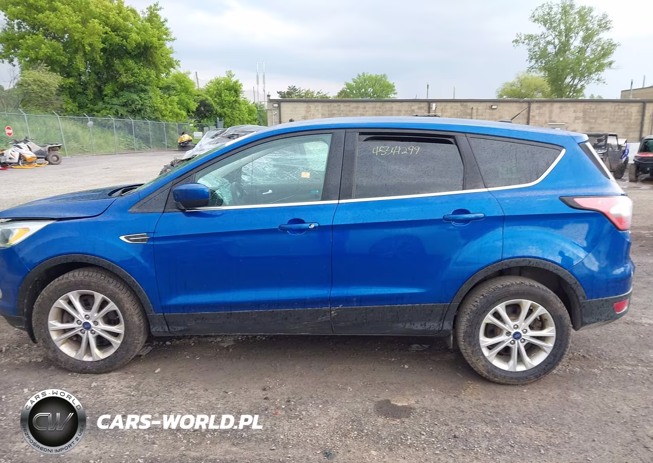 2017 Ford Escape Se VIN:1FMCU9GD0HUE82807 - 15