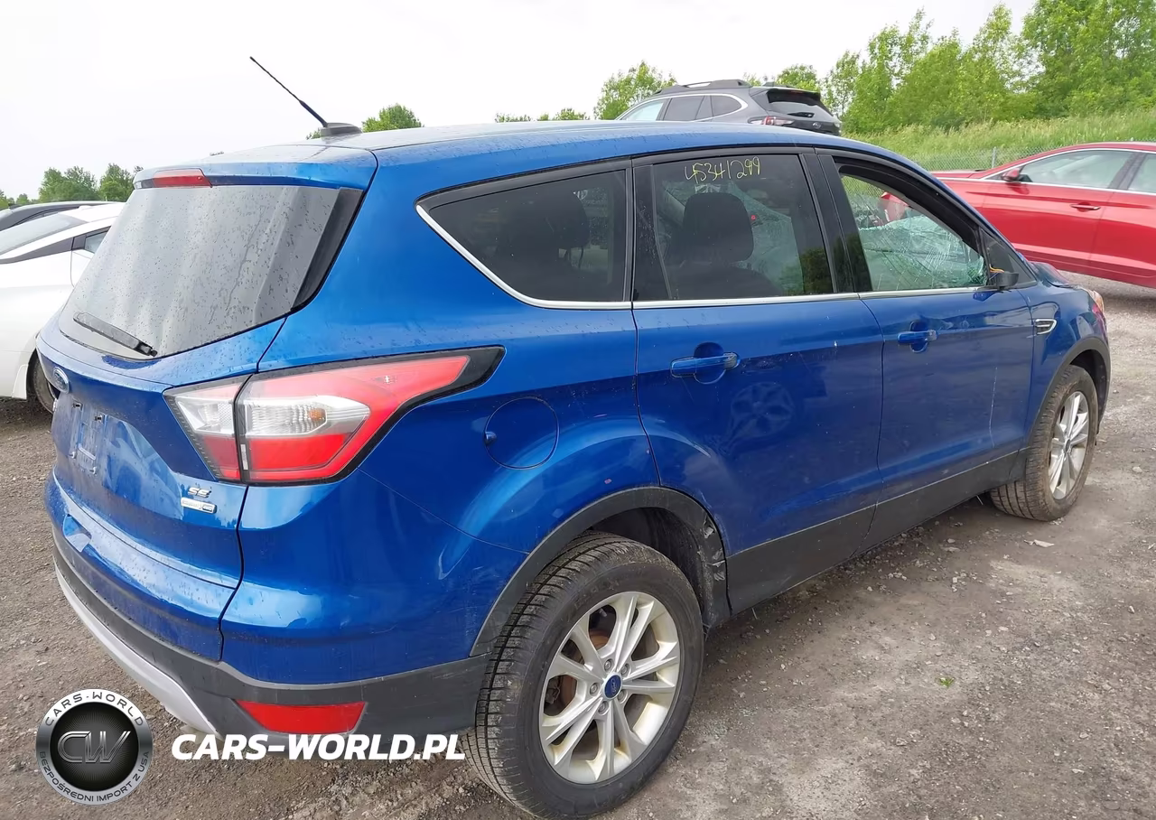 2017 Ford Escape Se VIN:1FMCU9GD0HUE82807 - 4