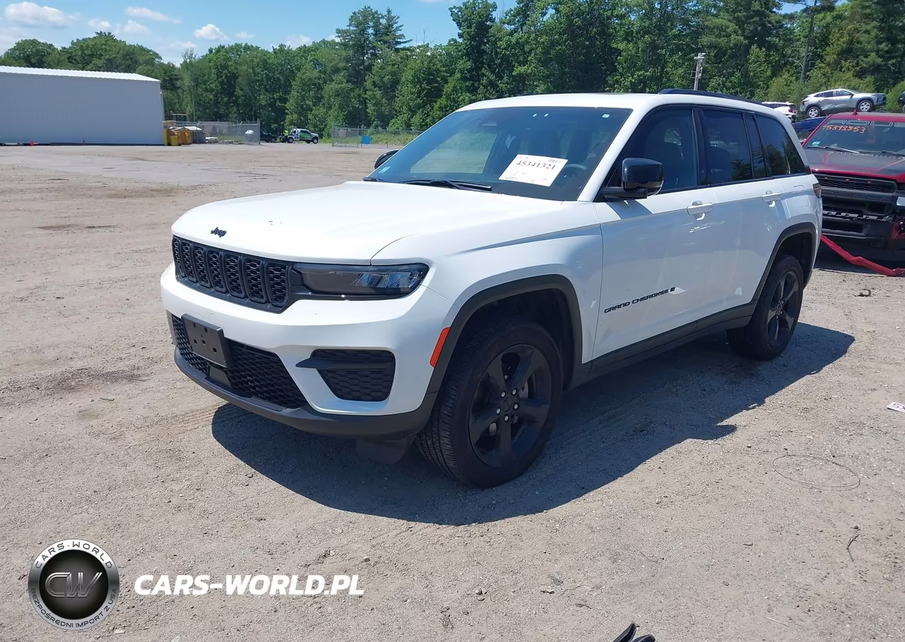 2025 Jeep Grand Cherokee Altitude X 4X4 VIN:1C4RJHAGXSC318448 - 2