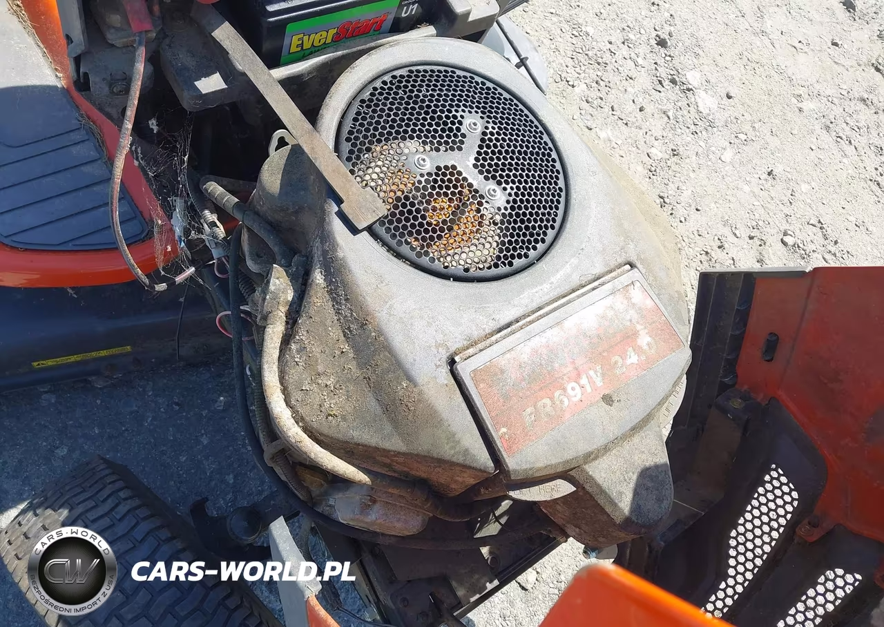 2012 Husquvarna Yth18542 Lawn Mower VIN:060811A002247 - 10
