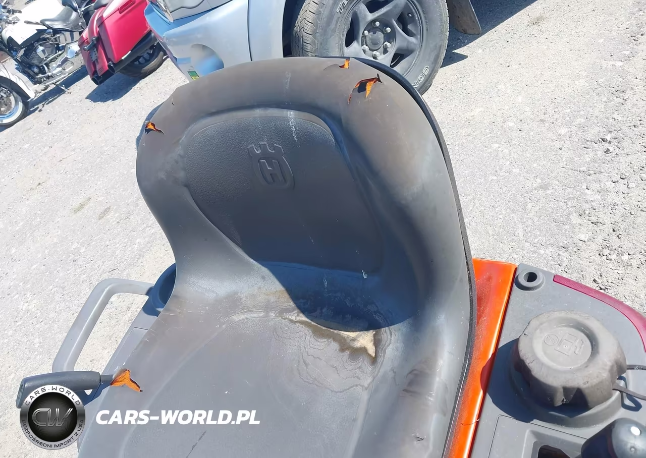 2012 Husquvarna Yth18542 Lawn Mower VIN:060811A002247 - 17