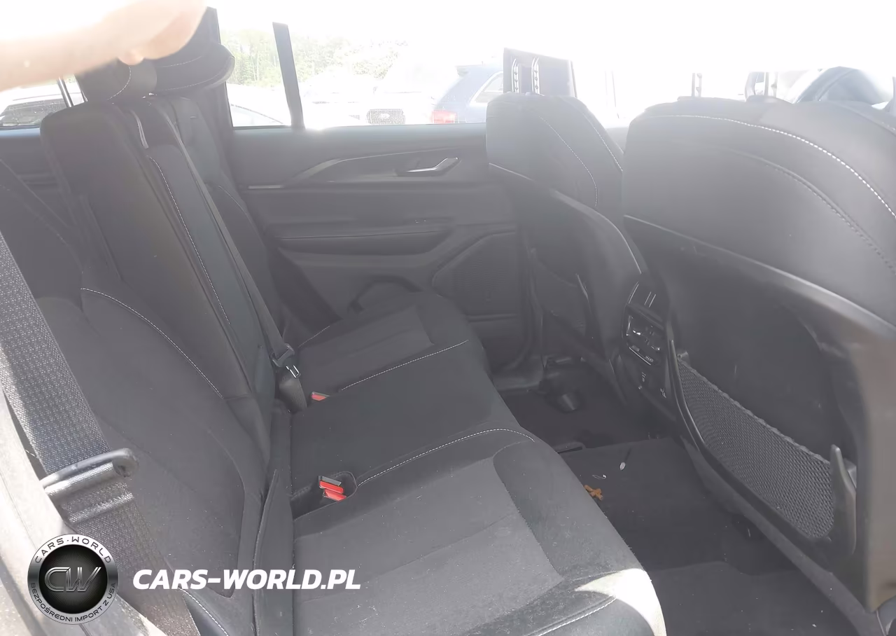 2025 Jeep Grand Cherokee Laredo X 4X4 VIN:1C4RJHAG7SC351245 - 8