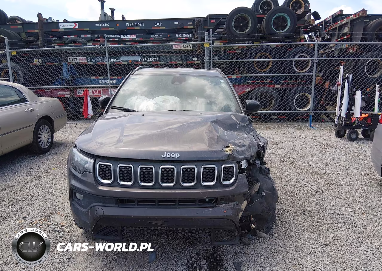 2023 Jeep Compass Latitude 4X4 VIN:3C4NJDBN7PT548951 - 6