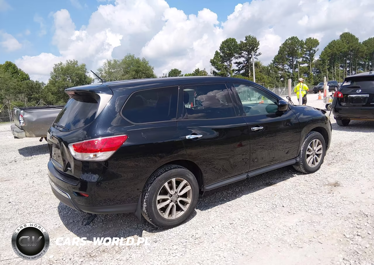 2014 Nissan Pathfinder S VIN:5N1AR2MM5EC697623 - 4