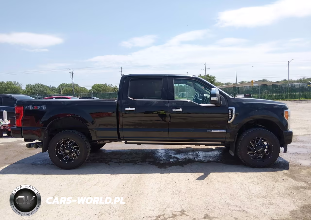 2018 Ford F-250 Platinum VIN:1FT7W2BT6JEB50926 - 13