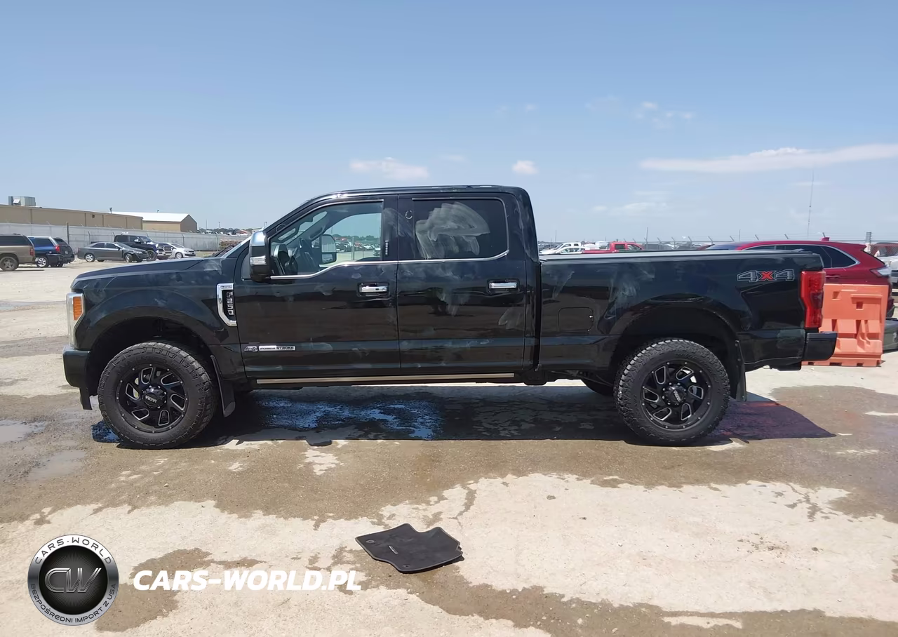 2018 Ford F-250 Platinum VIN:1FT7W2BT6JEB50926 - 14